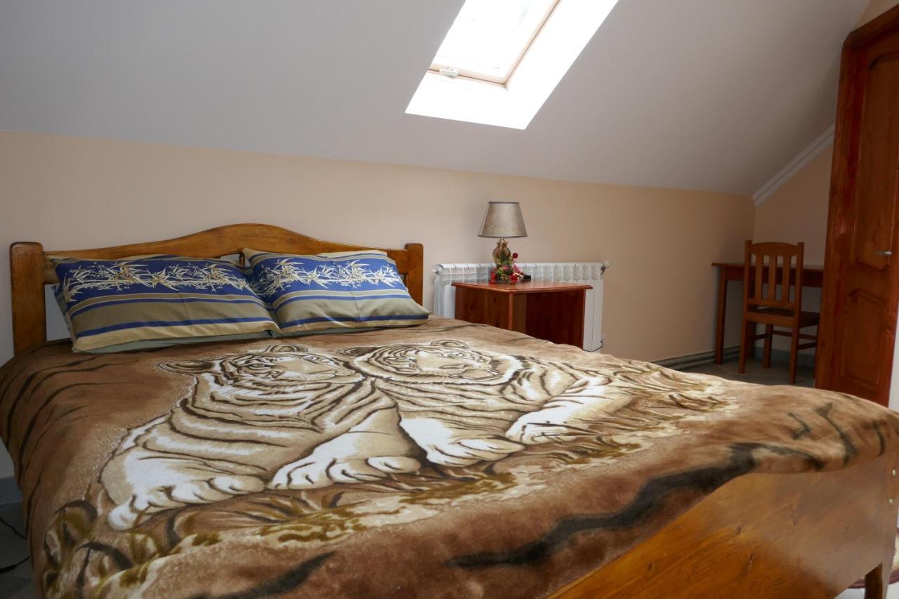 Лелека Guest House Deliatyn Ngoại thất bức ảnh