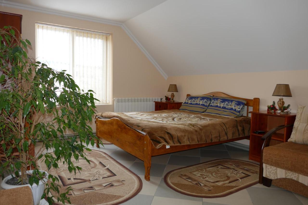 Лелека Guest House Deliatyn Ngoại thất bức ảnh